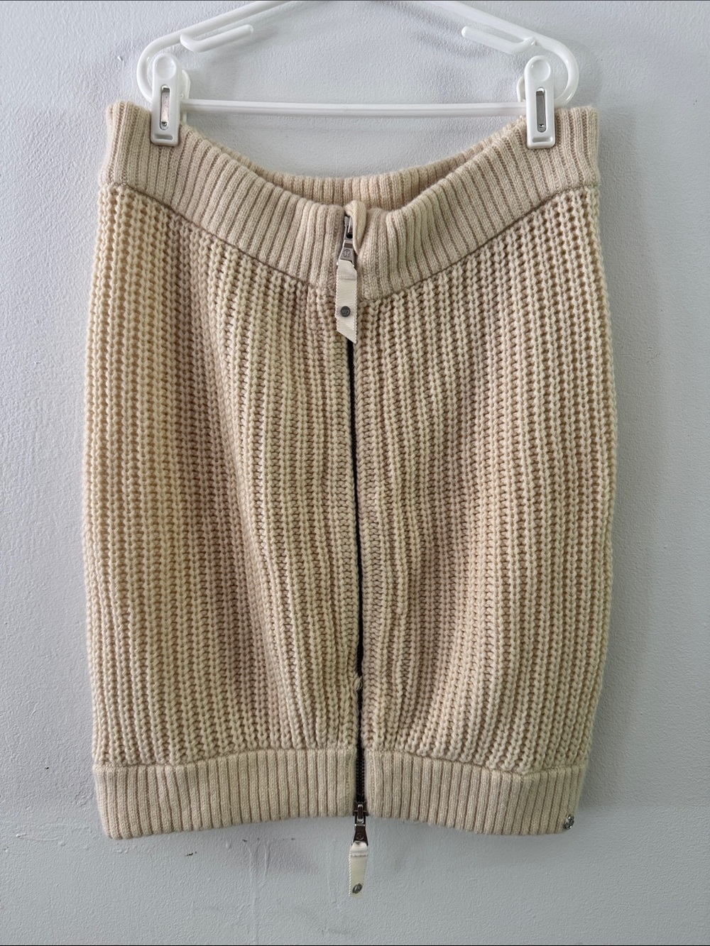 Lululemon Falling Freely Neck Warmer in a cream-colored Merino wool knit